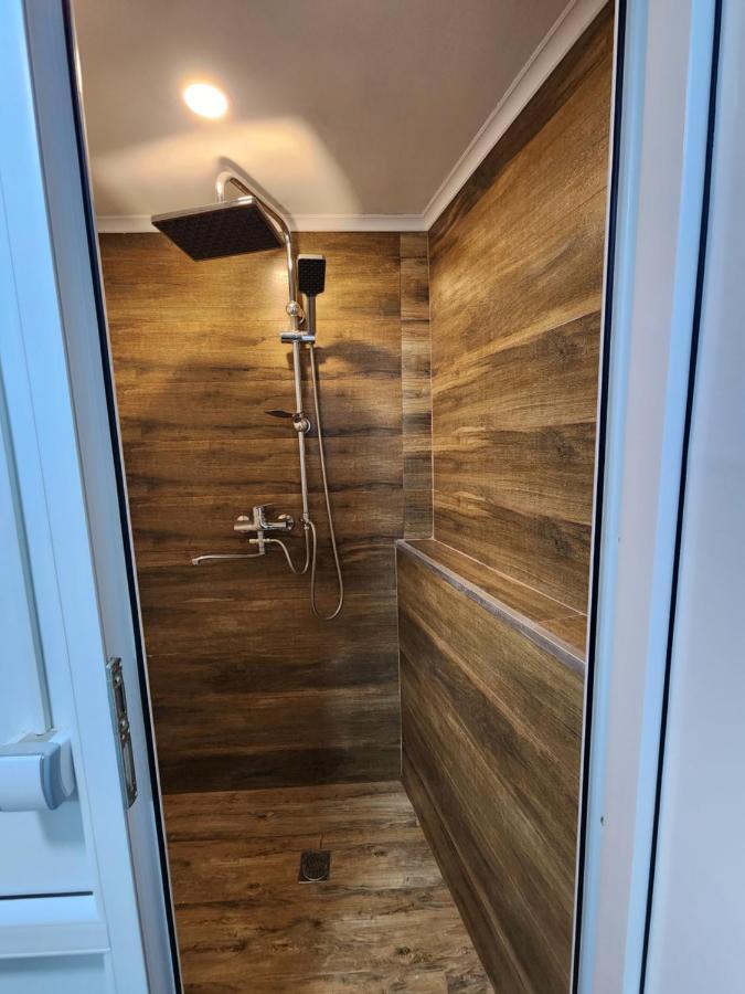 Gala Hostel Тбилиси Екстериор снимка