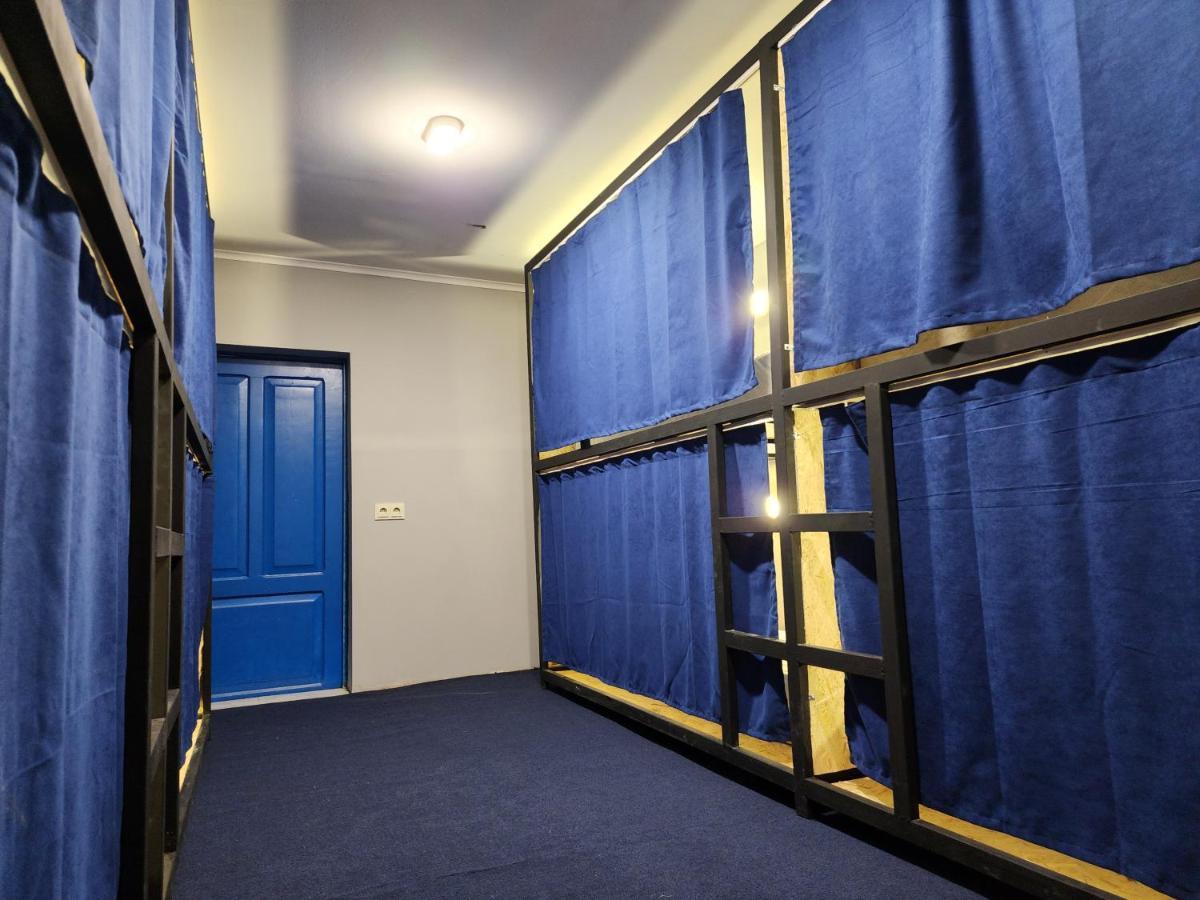 Gala Hostel Тбилиси Екстериор снимка
